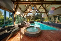 Hôtel la Licorne & Spa - Swimmingpools