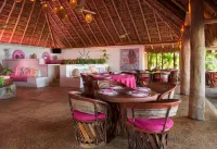 Playa Rosa Bungalows Hotels in La Huerta