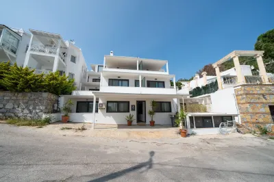 İlya Apart 2 Hôtels à : Yali Mahallesi