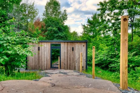 The Haüs Windham - Spacious Suites, Hot Tub, Mountain Views!