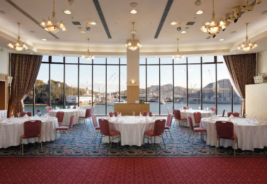 2. 그린 힐 호텔 ..