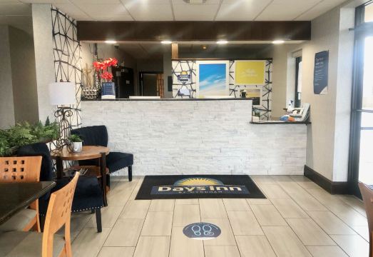 데이즈 인 바이 윈덤 애쉬빌 노스 외관