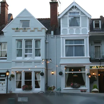The Telstar Hotels near Exeter Library