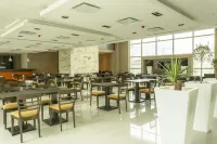 Howard Johnson by Wyndham Neuquen - breakfast