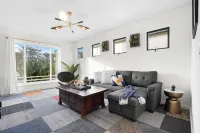 4 beds Private Unit Near BeachWalk, Golf, Trail Hotels in Pacifica