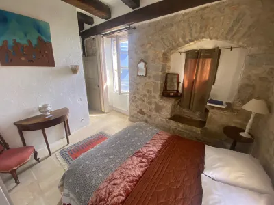 Auberge des Hirondelles Hotels in Puycelci