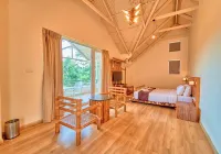 AJ Gable Clouds Ooty by Voye Homes - Serene Stay Near Avalanche Emerald Lake - Kitchenette