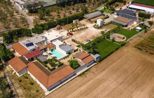 Agriturismo Il Megalite - С бассейном