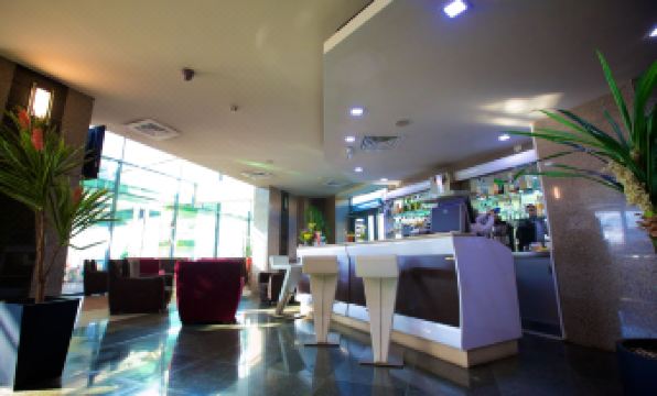 Hotel Delta 4
