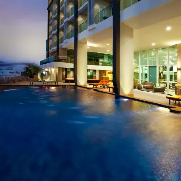 Balihai Bay Pattaya Hotels near Bali Hai Pier