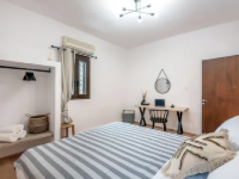Joel Living Collection - Rustic Villa Hotels in Aptera