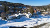 The Shire Woodstock Отели рядом с достопримечательностью «Публичная библиотека Норман Уильямс»