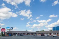 Plaza Inn Hotels near JCPenney