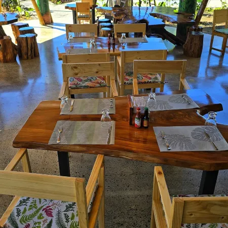Bonding Coffee Roaster Café & Hotel
