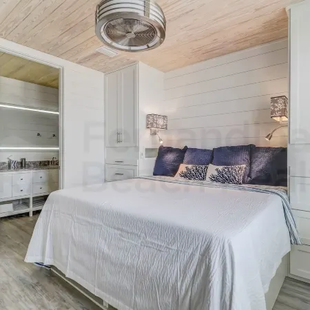 226 SF 2nd Floor Townhouse