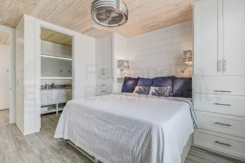 226 SF 2nd Floor Townhouse
