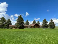 Grassy Mountain Ranch Hotels in Meagher County
