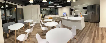 Pod-Inn Hotel Отели рядом с достопримечательностью «Университет ОКАД»