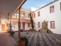 limehome Cordoba Calle Pozanco Hotels near Palacio de Viana