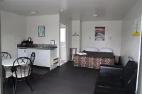 Sierra Beachfront Motel