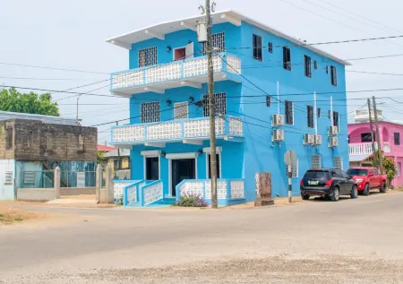 Barana Hotel Отели в г. Дангрига