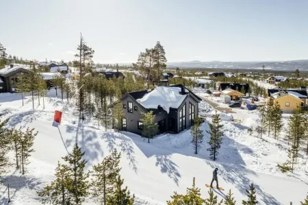 Idre Sky Mountain Lodge- Ski in Ski Out