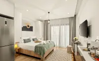 Lazuli Hermes Apartments - balcony