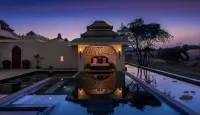 Evolve Back Hampi - Pools