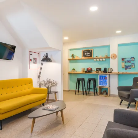 Hostal Jume - Urban Rooms
