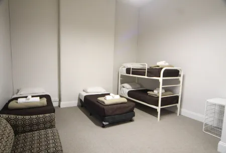 Seafield Tower Glenelg Apartment No 4 Отели в г. Гленелг