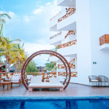 Baos Hotel & Restaurant