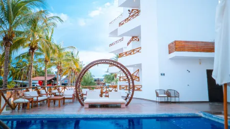 Baos Hotel & Restaurant