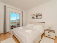 Apartment by the Sea and with Beautiful View, 2 Bedrooms, 4 Persons Hotels in Kali