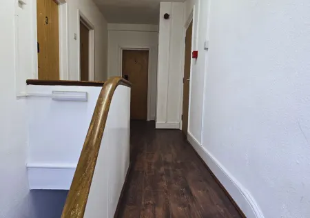 Private Room in Town Centre Free Parking WI FI and Patio with AA Stay Ltd