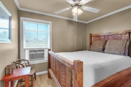 Porter's Cottage....Tiny Home Located At Stillwater Ranch