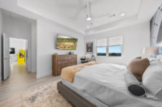 *Basketball,Pickleball, Hot Tub & Space Vibes. Aliens Await!