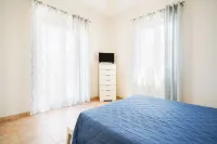 Appartamento a Torre Canne Con Balcone