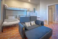 Luxury Cabin on Ski Bike Trail, 4Br, Hot Tub with Mountain Views