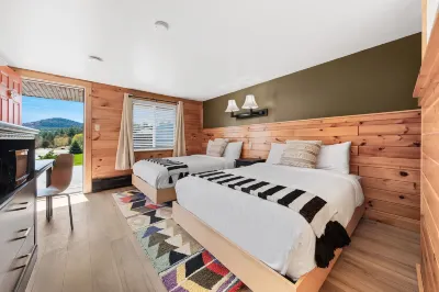 Wolfjaw Lodge Hotels in Jay