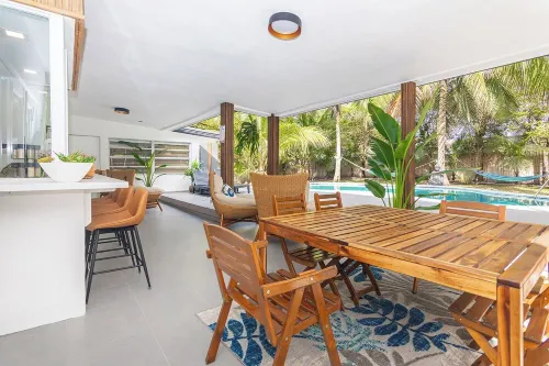 Sunset Retreat - Spacious 5-bedroom house with POOL in awesome Miami Hotels in Sunset