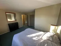 Quiet Ground Level Suite