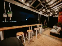 Barrel Sauna, Wood-Fired Pizza Oven, Bay Views, Fire Pit, Play Set, Pet Friendly