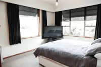 Central Hastings with In-ground Pool