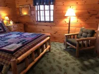 Beautiful Adirondack Lodge just 15 Minutes from Gore Mt ski area & Lake George