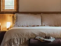 Romantic Farmlet Escape - Mini Goats & Firepit Hotels in Penguin