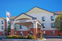 MUNCIE PLACE HOTEL & SUITES by IHG