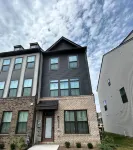 3-bedroom luxury vacation townhome in charming Glen Burnie with WiFi, AC Hotels near Pleasure Cove Marina - Maryland