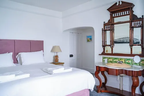 Breathtaking 180° Ocean Views