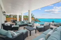 Newly Built Luxury 5- Bedroom Beachfront Villa with Infinity Heated Pool - Gym