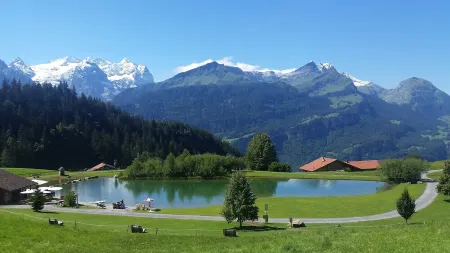 Vacation apartment with beautiful mountain views in a prime location